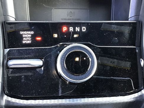 New 2025 Jeep Grand Cherokee L Limited w/ Luxury Tech Group II image 15