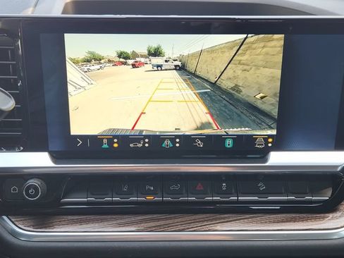 Used 2024 Chevrolet Silverado 2500 LT w/ Texas Edition AWD/4WD image 6