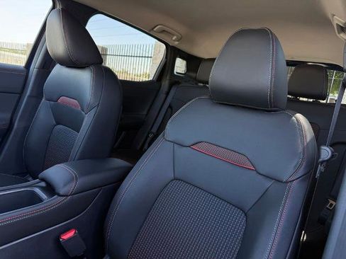 New 2026 Nissan Kicks SR FWD image 15