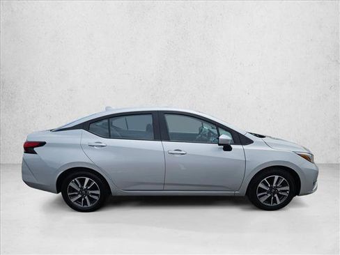Used 2025 Nissan Versa SV FWD image 3