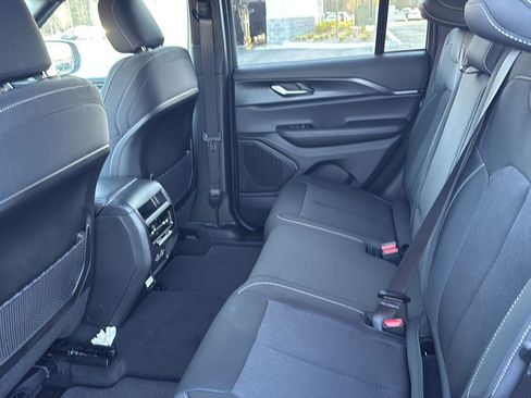 New 2025 Jeep Grand Cherokee Laredo w/ Luxury Tech Group I image 26