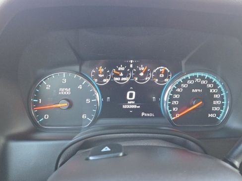 Used 2017 GMC Yukon XL SLT w/ Open Road Package image 23