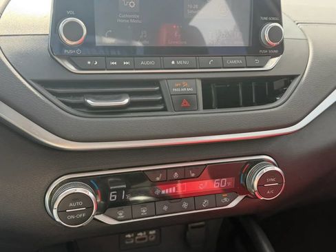 Used 2020 Nissan Altima 2.5 SV AWD/4WD image 27