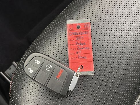 Used 2017 Dodge Journey GT AWD/4WD image 29