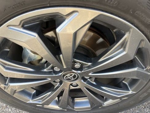 Used 2025 Toyota RAV4 Limited image 9