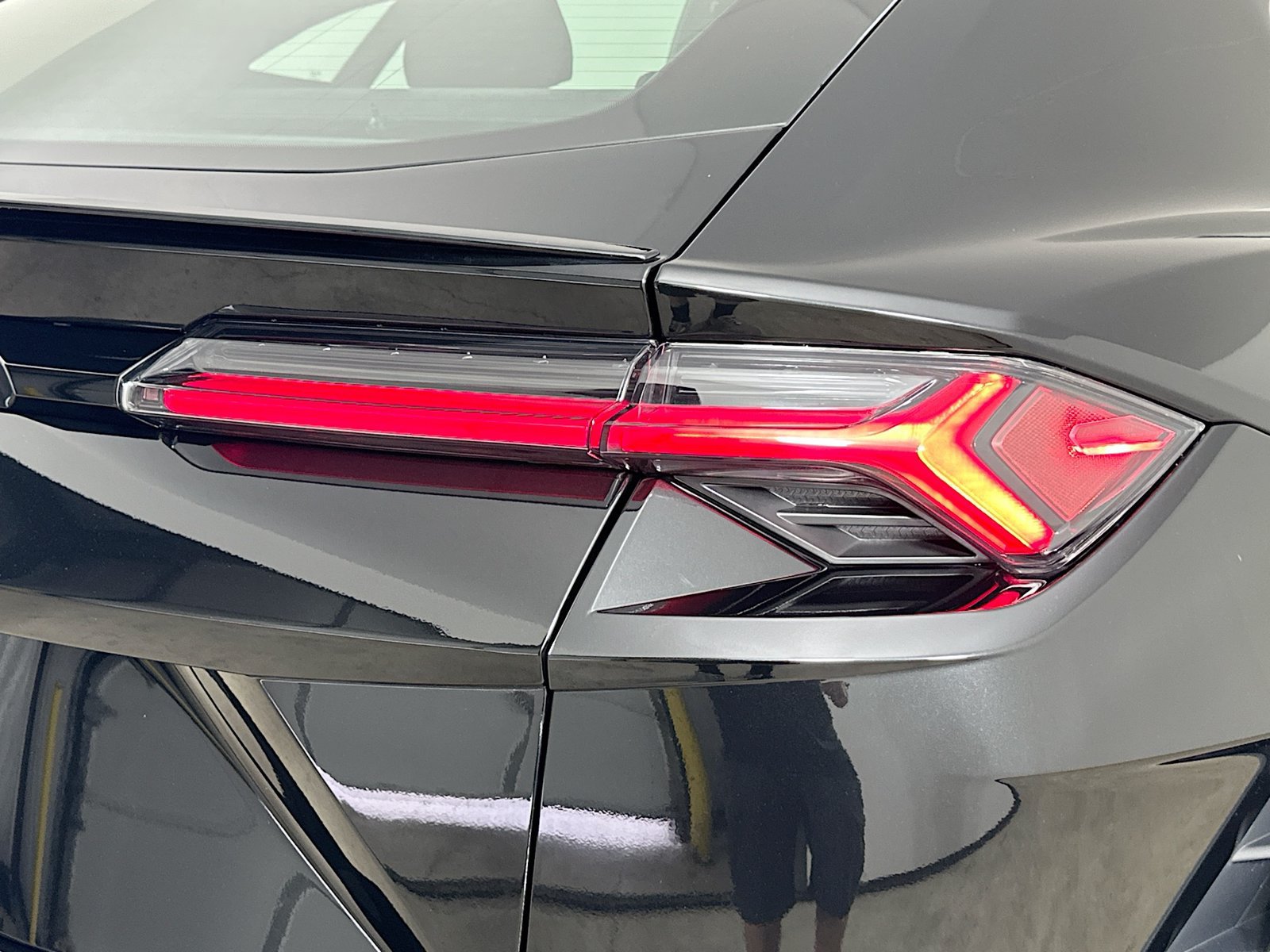 Used 2024 Lamborghini Urus S AWD/4WD image 67
