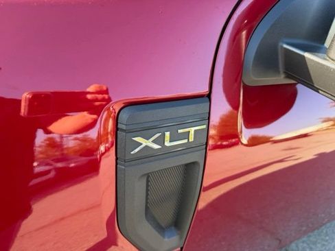 Used 2026 Ford Maverick XLT w/ XLT Luxury Package FWD image 9