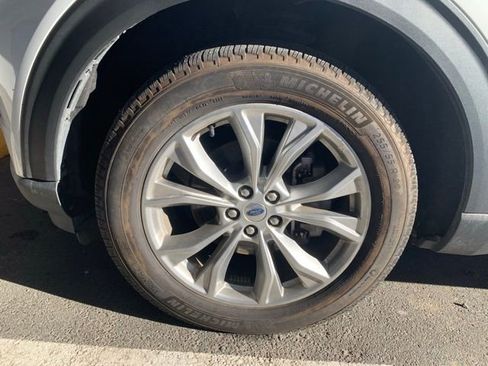 Used 2024 Ford Explorer Limited image 29