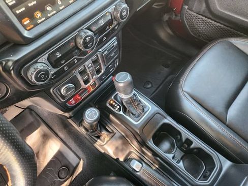 Used 2021 Jeep Gladiator Mojave AWD/4WD image 19