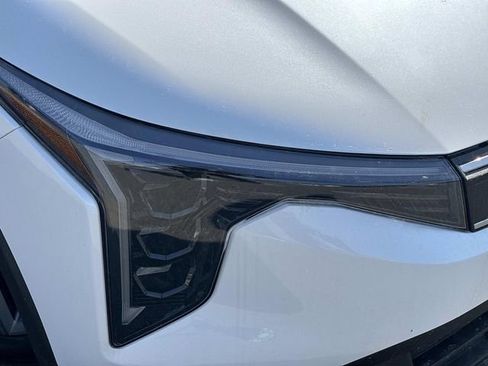 New 2026 Kia K4 LXS image 8