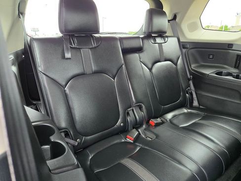 Used 2023 Honda Pilot Touring image 26