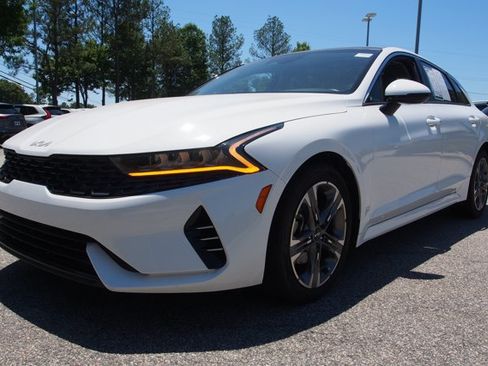 Used 2023 Kia K5 EX FWD image 4