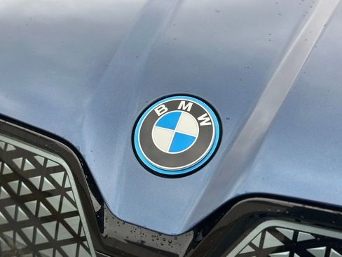 Used 2024 BMW iX xDrive50 w/ Premium Package image 12