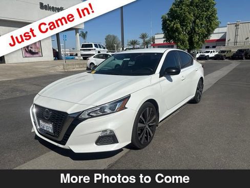 Used 2021 Nissan Altima 2.5 SR FWD image 1