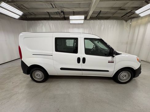 Used 2019 RAM ProMaster City Tradesman image 4