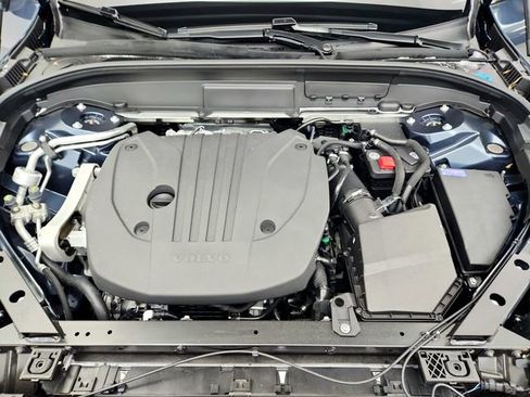 New 2026 Volvo XC60 B5 Plus w/ Protection Package Premier image 28