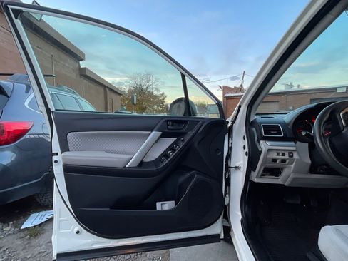 Used 2018 Subaru Forester 2.5i w/ Alloy Wheel Package image 10