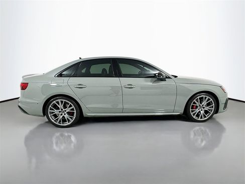 Used 2022 Audi S4 Prestige w/ Prestige Package image 5