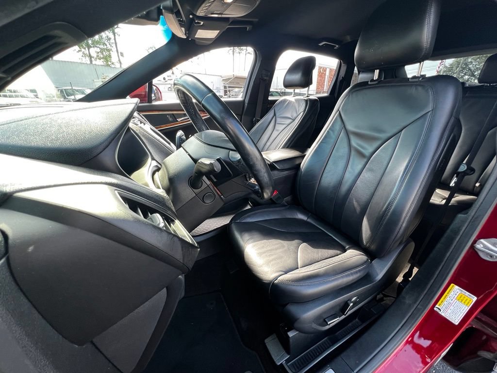 Used 2017 Lincoln MKX Select w/ Select Plus Package FWD image 17