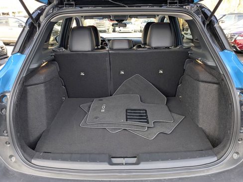 Used 2025 Nissan Kicks SR image 30