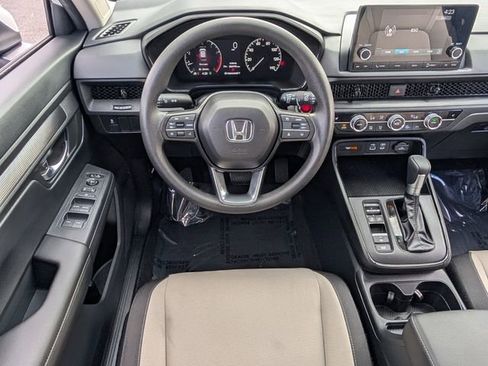 Used 2025 Honda CR-V EX image 16