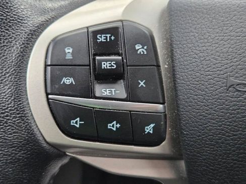 Used 2021 Ford Explorer XLT w/ Equipment Group 202A image 16