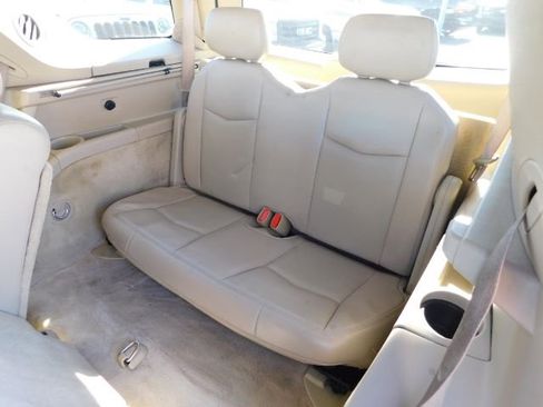 Used 2007 Cadillac SRX w/ Utility Package image 15