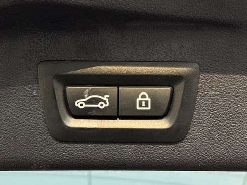 Used 2019 BMW X7 xDrive50i w/ Dynamic Handling Package image 31