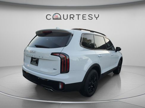 Certified 2024 Kia Telluride SX X-Pro AWD/4WD image 3