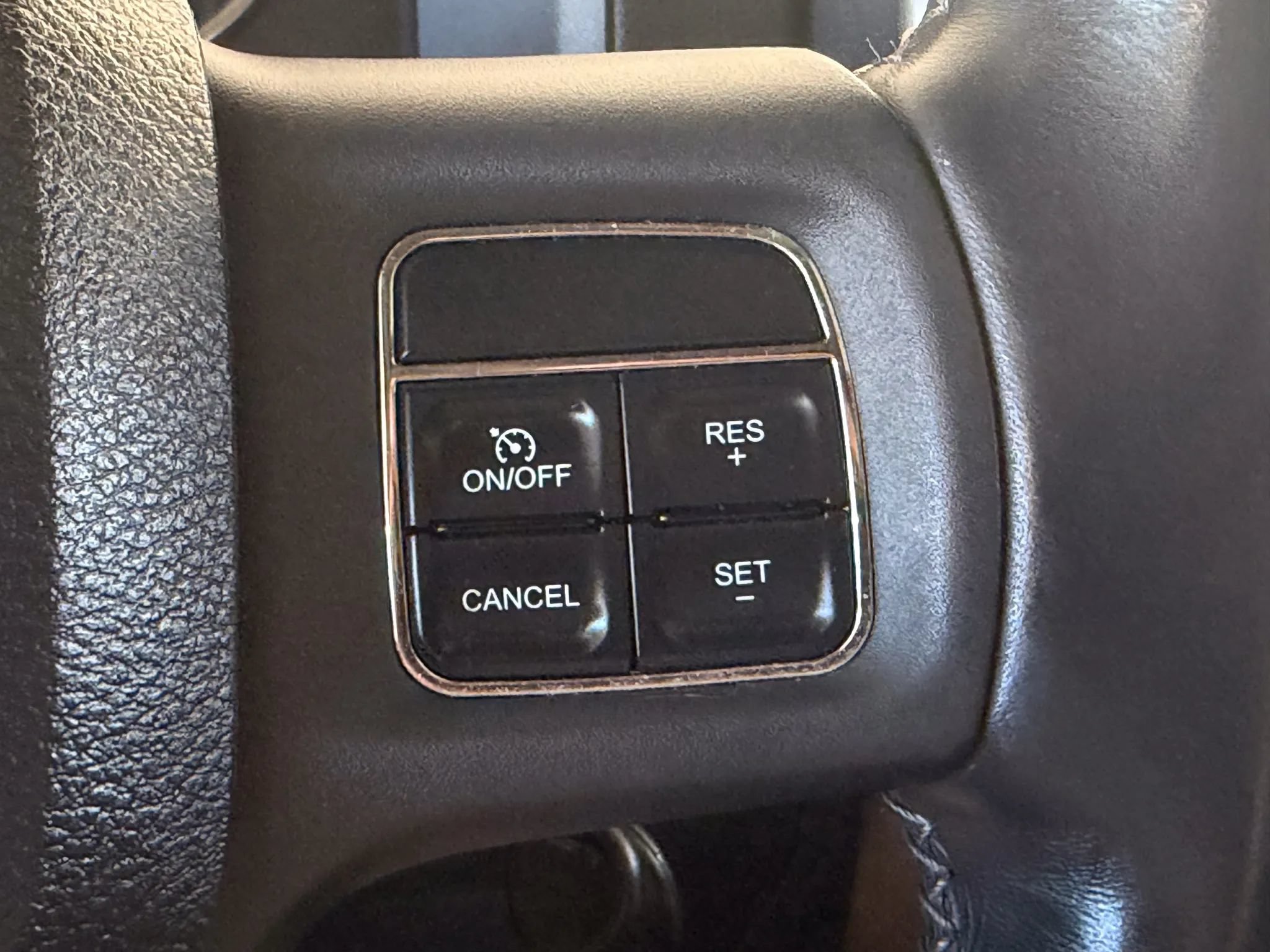Used 2012 RAM 1500 Laramie Limited AWD/4WD image 36