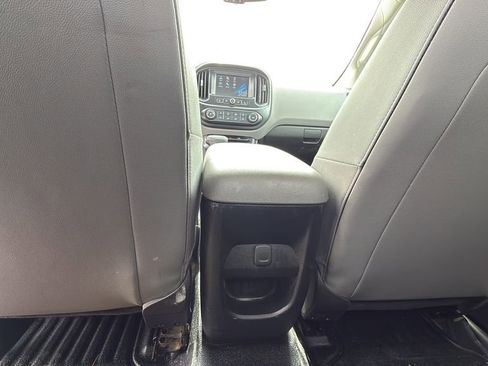 Used 2017 Chevrolet Colorado W/T image 35