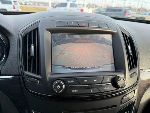 Used 2016 Buick Regal image 15