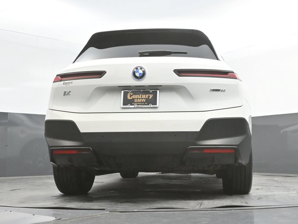 Certified 2024 BMW iX xDrive50 w/ Premium Package AWD/4WD image 44