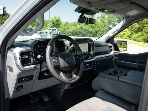 Used 2022 Ford F150 XLT w/ Trailer Tow Package AWD/4WD image 13