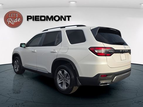 New 2026 Honda Pilot EX-L image 6