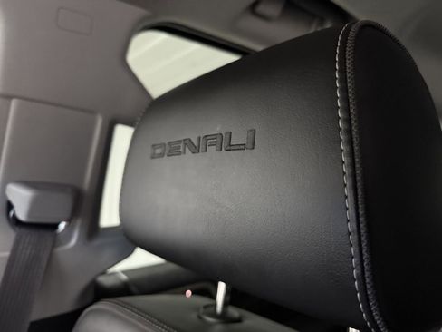 Used 2017 GMC Yukon Denali w/ Open Road Package image 24