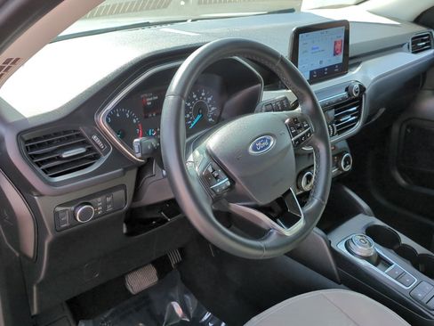 Used 2022 Ford Escape SE w/ Convenience Package image 14