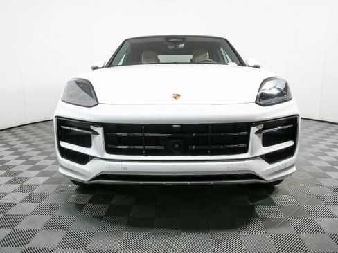 New 2026 Porsche Cayenne GTS AWD/4WD image 39
