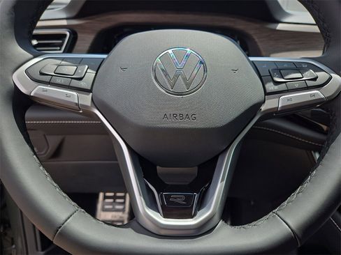 New 2025 Volkswagen Atlas SEL Premium R-Line image 23