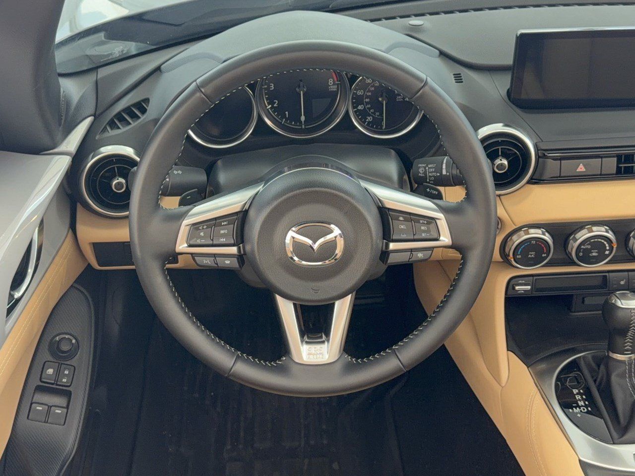 Used 2025 MAZDA MX-5 Miata RF Grand Touring RWD image 10