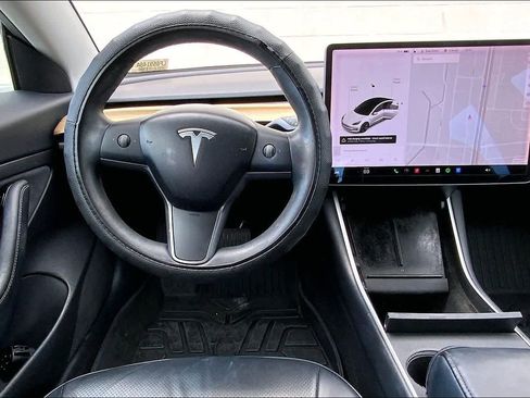 Used 2020 Tesla Model 3 Standard Range Plus image 14