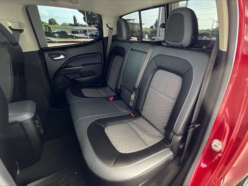 Used 2022 Chevrolet Colorado Z71 w/ Safety Package image 23