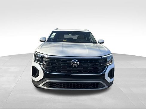 New 2026 Volkswagen Atlas Cross Sport SE FWD image 8