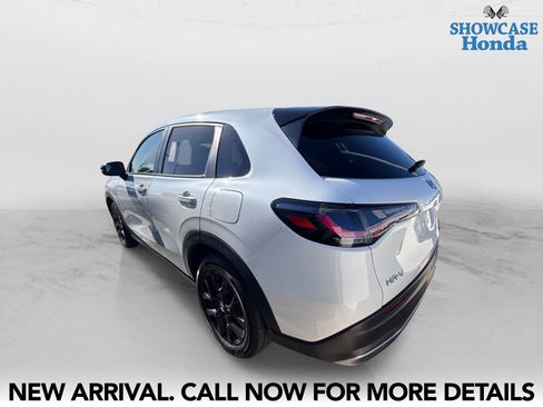 Used 2024 Honda HR-V Sport image 4