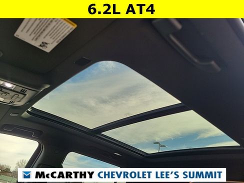 Used 2024 GMC Yukon AT4 w/ Technology Package image 6