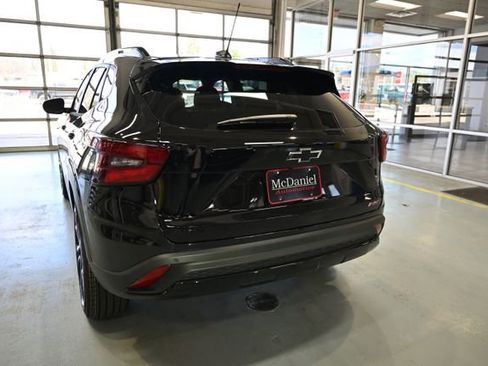New 2026 Chevrolet Trax RS w/ Driver Confidence Package image 6
