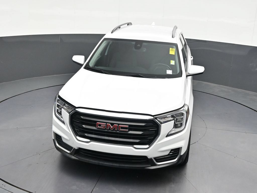 Used 2024 GMC Terrain SLE w/ Driver Convenience Package FWD image 24