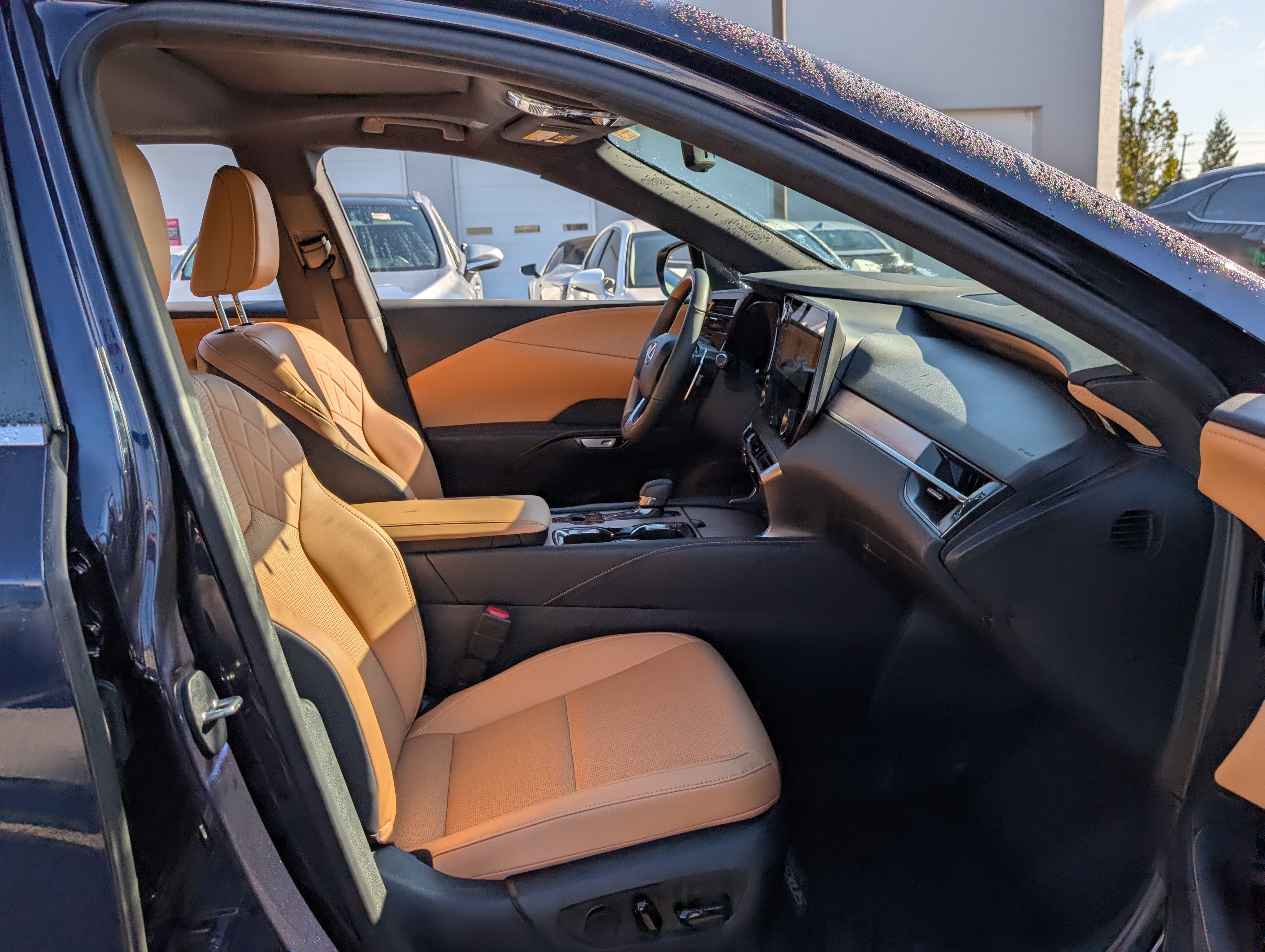 Used 2026 Lexus RX 350 Premium w/ Accessory Package (P2) AWD/4WD image 11