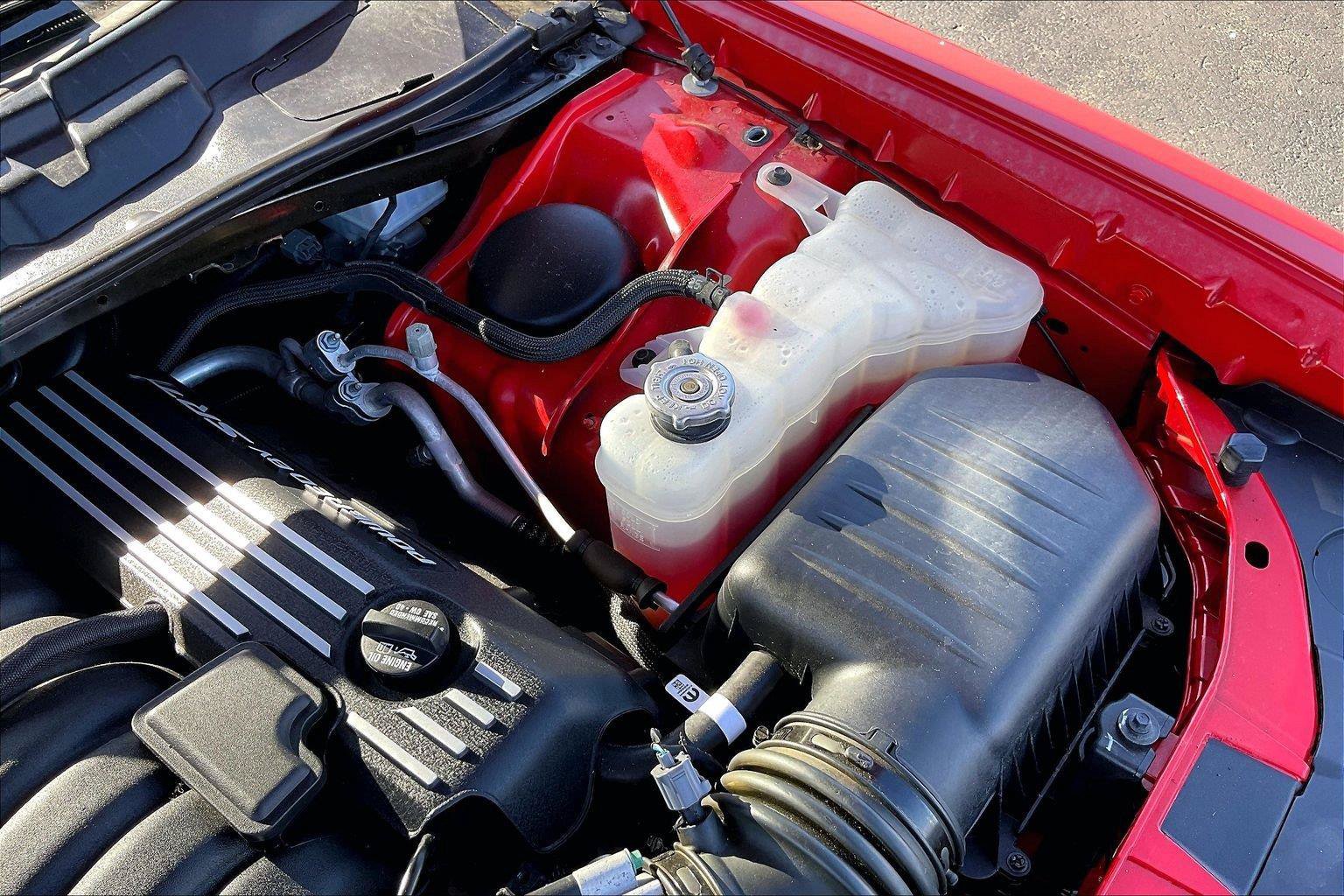 Used 2022 Dodge Challenger R/T Scat Pack w/ Driver Convenience Group RWD image 33