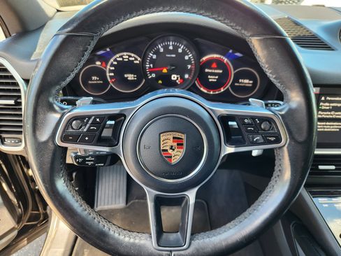 Used 2019 Porsche Cayenne AWD/4WD image 9